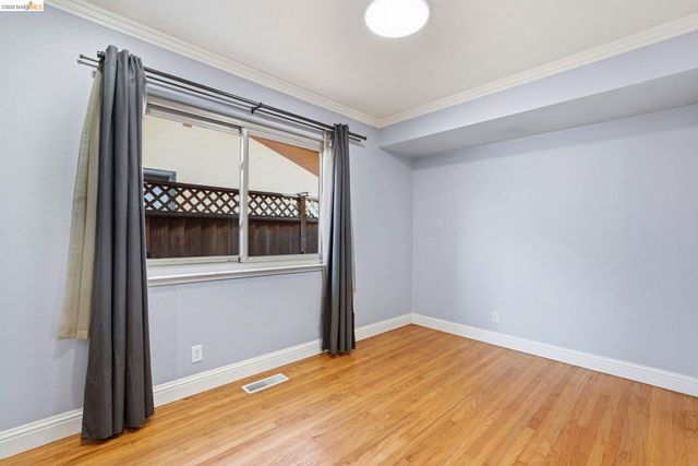 3305 Fir Ave, Alameda, CA 94502