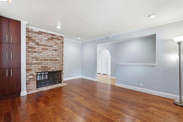 3305 Fir Ave, Alameda, CA 94502
