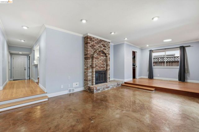 3305 Fir Ave, Alameda, CA 94502