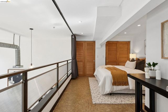 425 E 11th St 17, Oakland, CA 94606