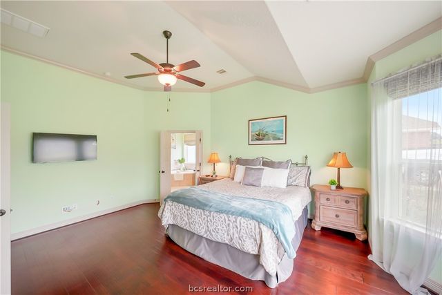 230 Lawrence Marshall Drive, Hempstead, TX 77445
