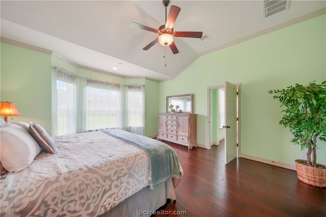 230 Lawrence Marshall Drive, Hempstead, TX 77445