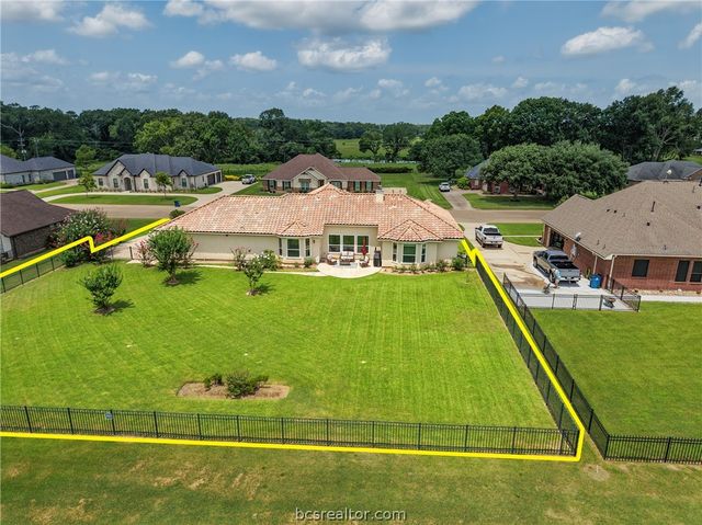 230 Lawrence Marshall Drive, Hempstead, TX 77445