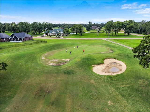 230 Lawrence Marshall Drive, Hempstead, TX 77445