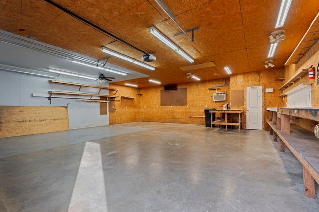 703 N 36th Street, Grove, OK 74344