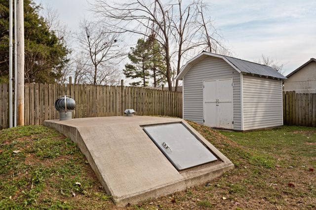 703 N 36th Street, Grove, OK 74344