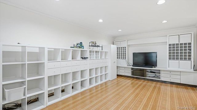 31-65 138th Street 1J, Flushing, NY 11354