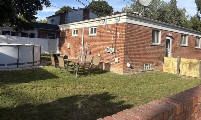 4020 Gertrude Street, Dearborn Heights, MI 48125