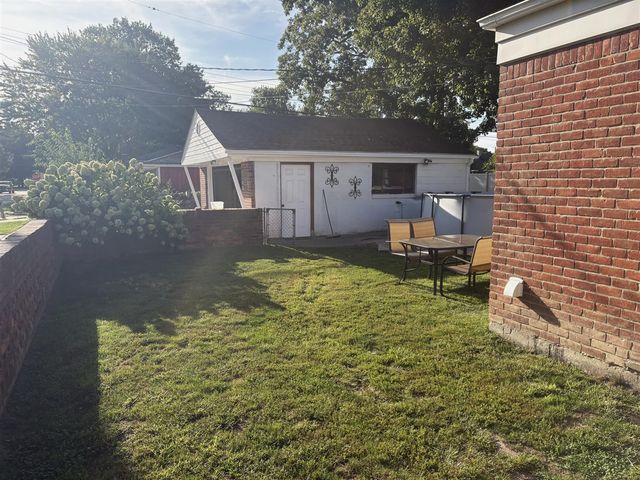 4020 Gertrude Street, Dearborn Heights, MI 48125