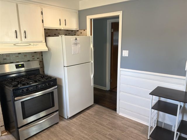 4020 Gertrude Street, Dearborn Heights, MI 48125