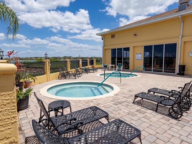 1061 SAWGRASS DRIVE, Winter Haven, FL 33884