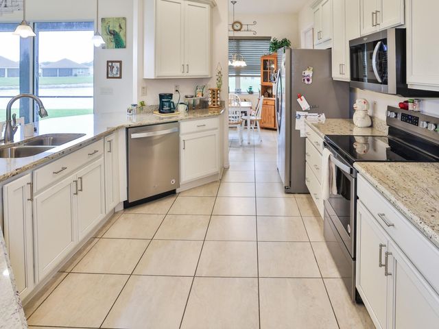 1061 SAWGRASS DRIVE, Winter Haven, FL 33884