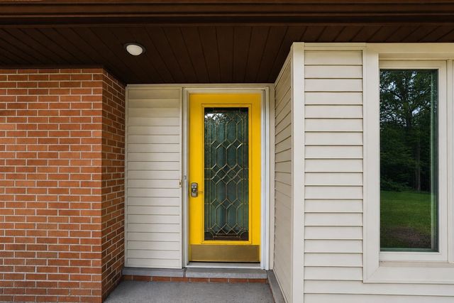 2475 Park Drive, Jackson, MI 49203