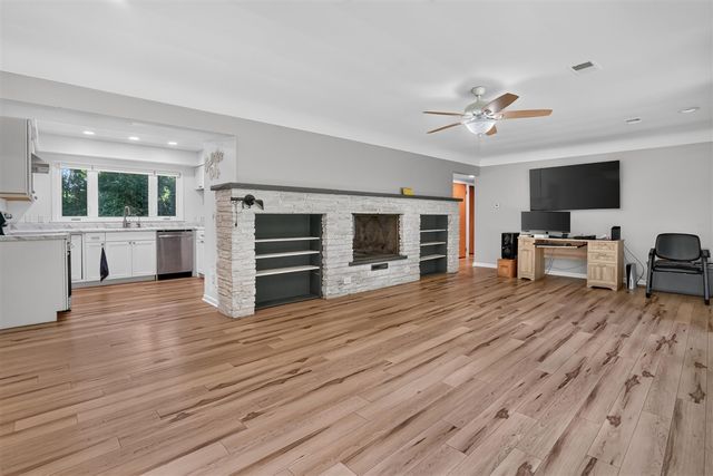 2475 Park Drive, Jackson, MI 49203