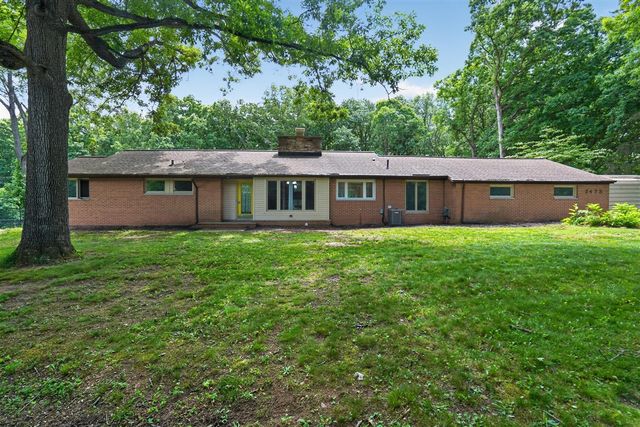 2475 Park Drive, Jackson, MI 49203