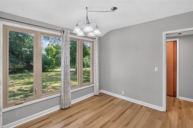 2475 Park Drive, Jackson, MI 49203