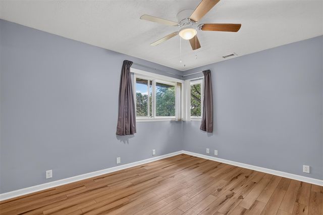 2475 Park Drive, Jackson, MI 49203