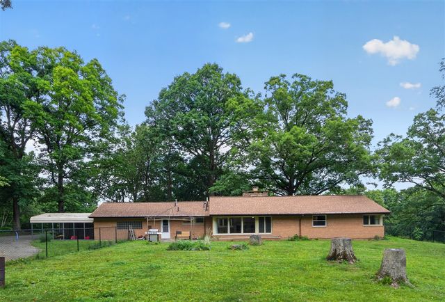 2475 Park Drive, Jackson, MI 49203