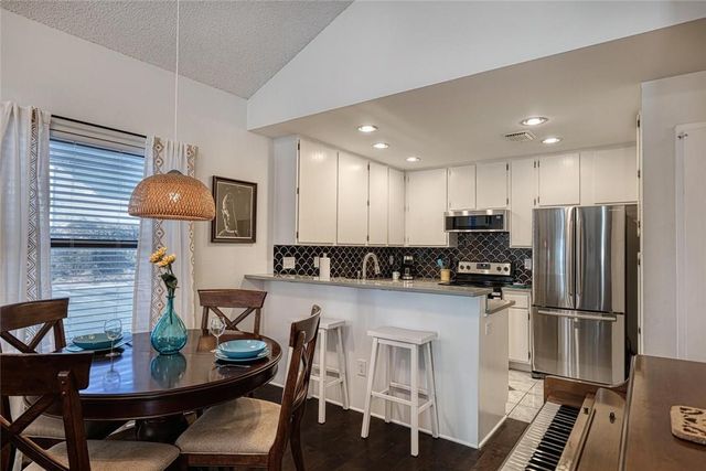 1748 Ohlen RD 74, Austin, TX 78757