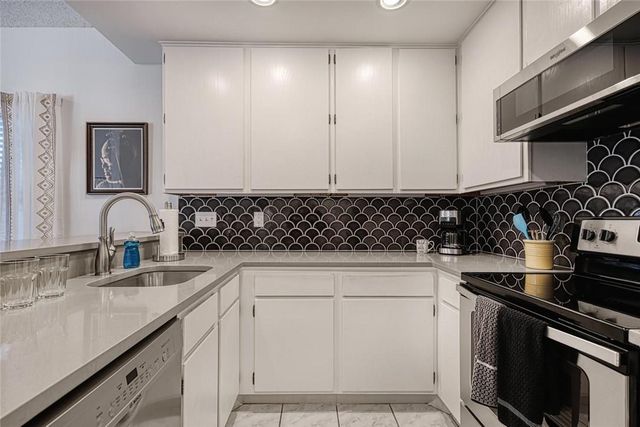 1748 Ohlen RD 74, Austin, TX 78757