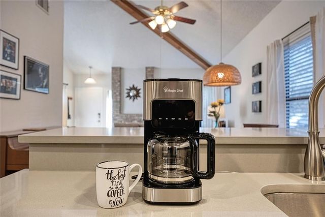 1748 Ohlen RD 74, Austin, TX 78757