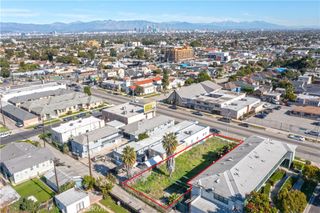 5869 West, Los Angeles, CA 90043
