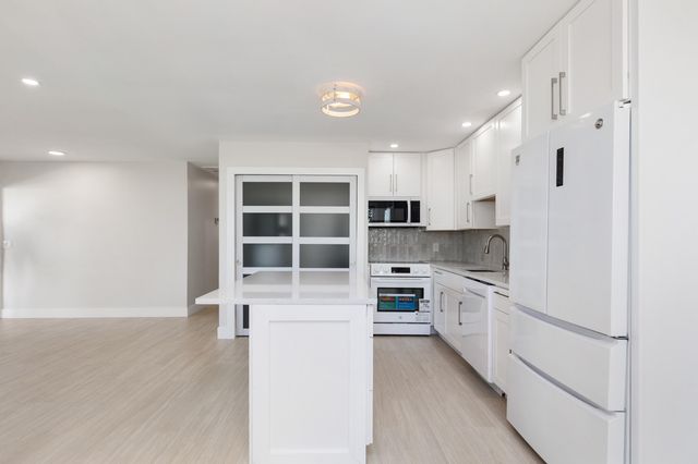 9379 KEATING Drive, Palm Beach Gardens, FL 33410