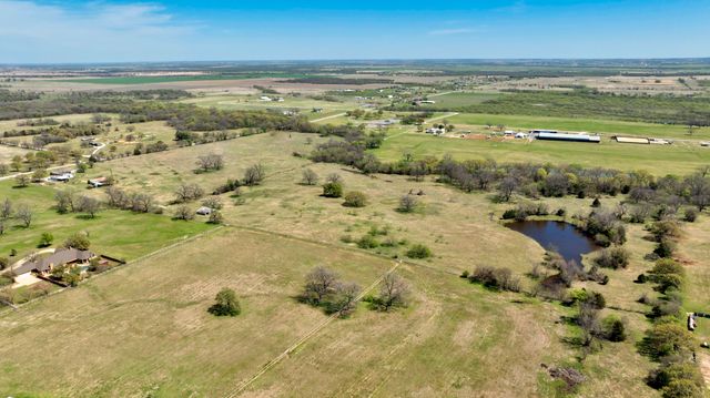 12592 Friendship Road, Pilot Point, TX 76258