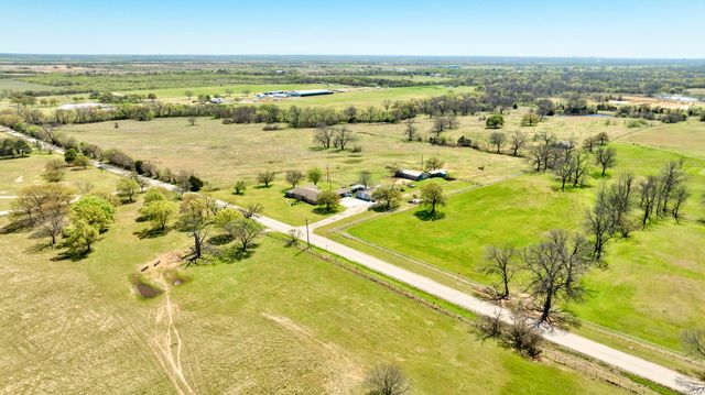 12592 Friendship Road, Pilot Point, TX 76258