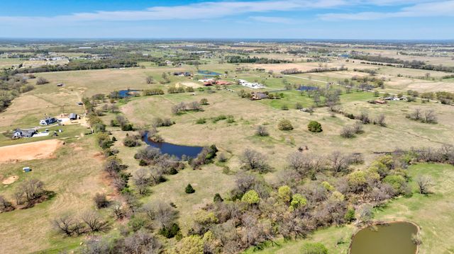 12592 Friendship Road, Pilot Point, TX 76258