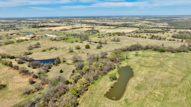 12592 Friendship Road, Pilot Point, TX 76258