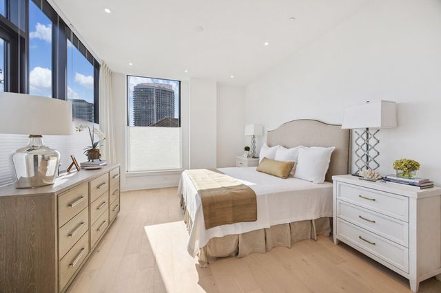 2323 W Main Street 305, Houston, TX 77098