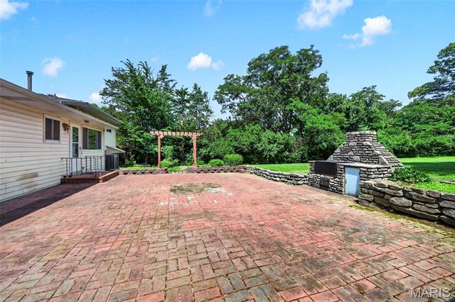 3820 Berview Lane, St Louis, MO 63125