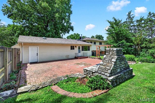 3820 Berview Lane, St Louis, MO 63125