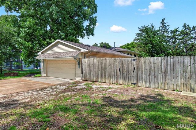 3820 Berview Lane, St Louis, MO 63125