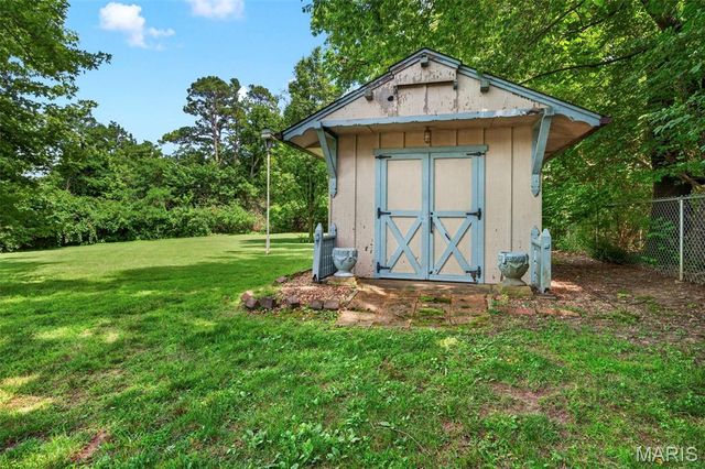 3820 Berview Lane, St Louis, MO 63125