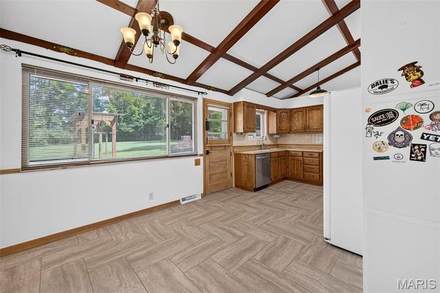 3820 Berview Lane, St Louis, MO 63125