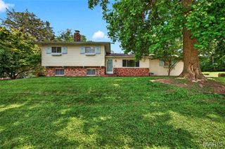 3820 Berview Lane, St Louis, MO 63125