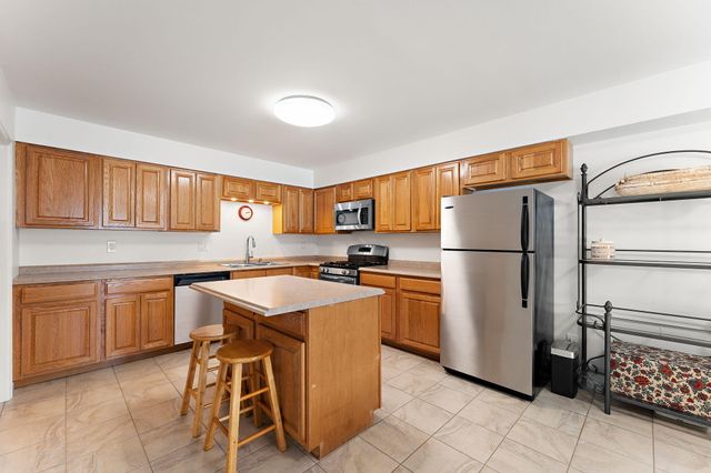 1819 Burgundy Street, Schererville, IN 46375