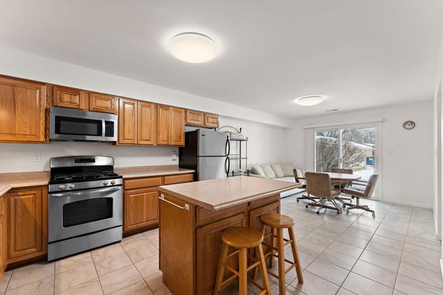 1819 Burgundy Street, Schererville, IN 46375