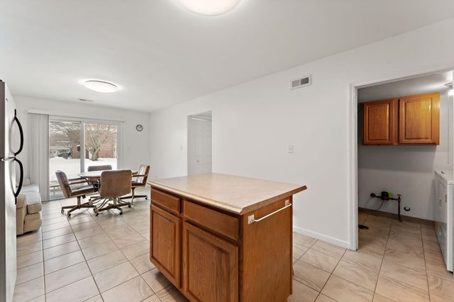 1819 Burgundy Street, Schererville, IN 46375