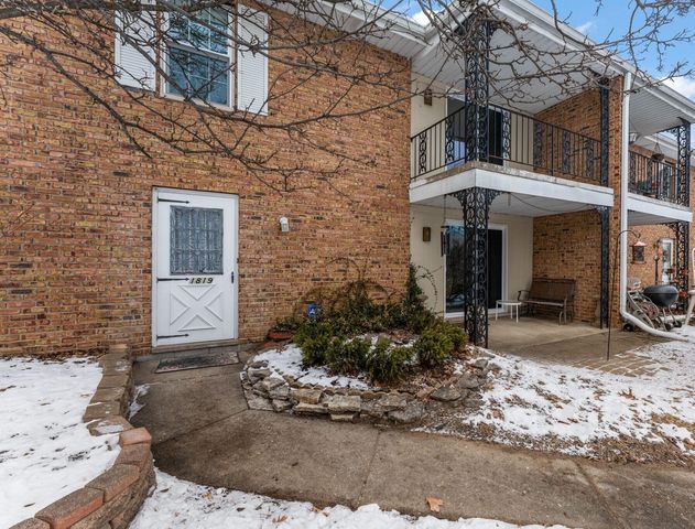 1819 Burgundy Street, Schererville, IN 46375