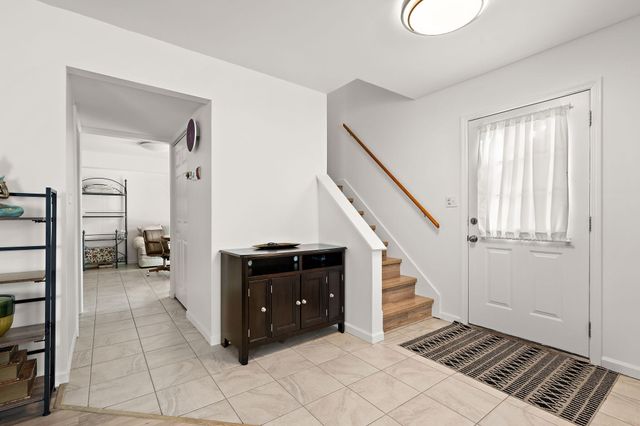 1819 Burgundy Street, Schererville, IN 46375