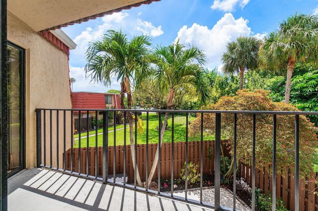 8122 Thames Boulevard C, Boca Raton, FL 33433