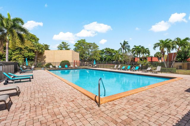 8122 Thames Boulevard C, Boca Raton, FL 33433