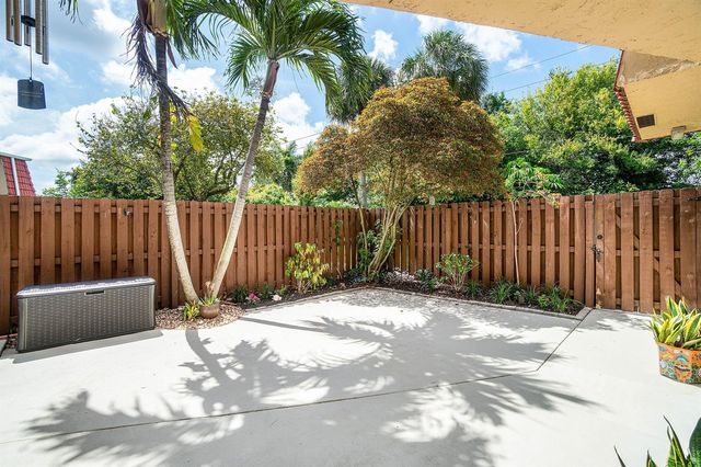 8122 Thames Boulevard C, Boca Raton, FL 33433