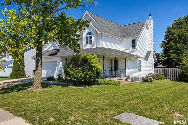 200 LEXINGTON Drive, Washington, IL 61571