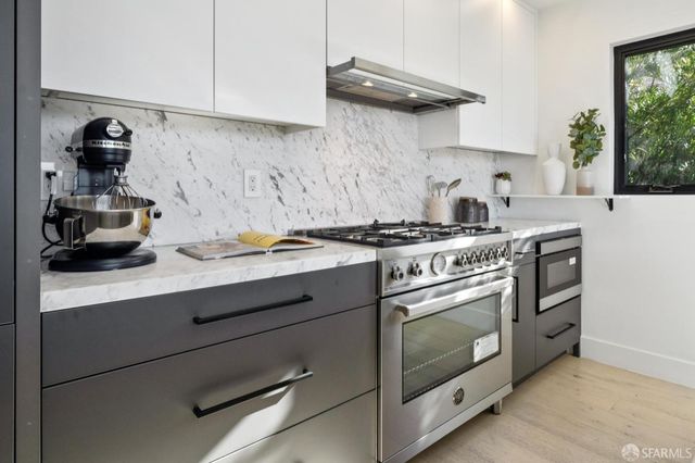 39 Christopher Drive, San Francisco, CA 94131