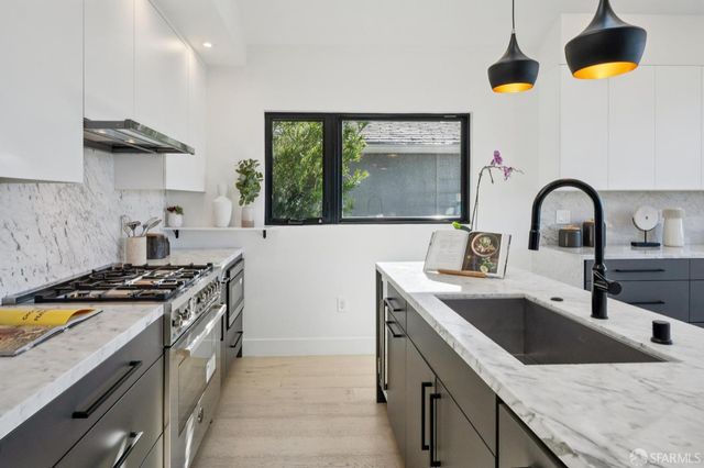 39 Christopher Drive, San Francisco, CA 94131