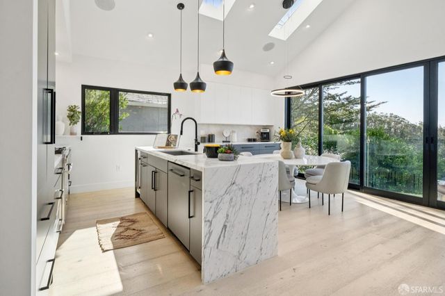 39 Christopher Drive, San Francisco, CA 94131